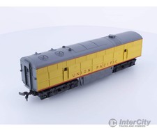 AHM Minitrains 7034 HO Fairbanks Morse C-Liner B unit dummy Union Pacific (UP) A