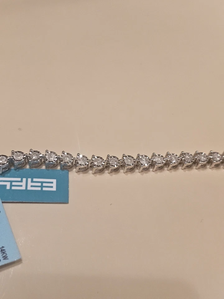 Effy 14kt Gold 3 Carats Diamond Miracle Tennis Bracelet Retail For $14,900 - Image 2 of 4