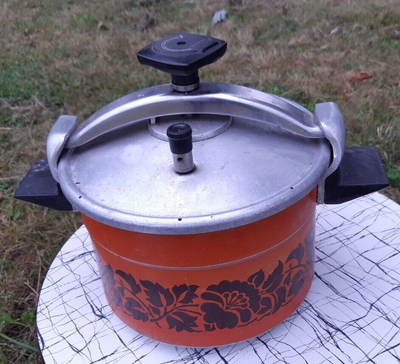 Cocotte Minute SEB Orange 8L - Vintage Made In France - Années 70/80