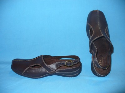Womens Easy Street Comfort Wave Brown Sportster Stretch Sandals / Shoes Size 9 N