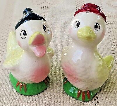 1 SET SMILING SCARECROW SALT AND PEPPER SHAKERS ~ IMMEDIATE SHIPPING! ~~ONE