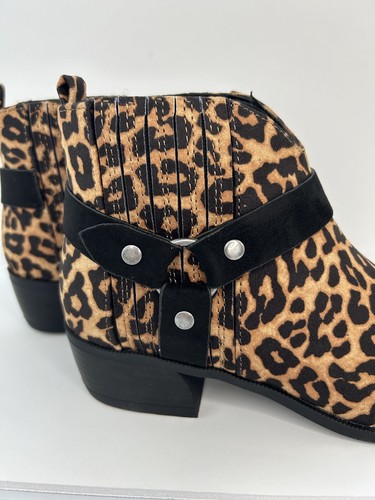 Qupid Rager 69x Booties Camel Leopard Print Black Harness Pointed Toe Size 5.5 - Picture 8 of 10