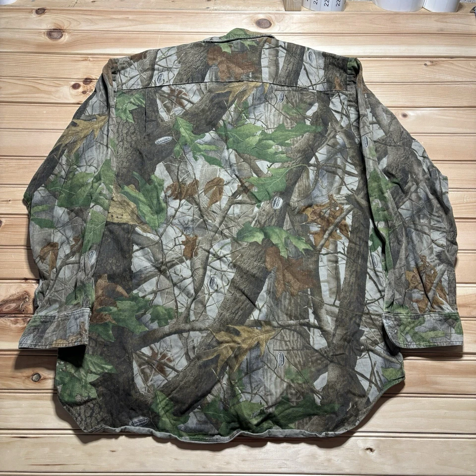 Camisa Vintage Walls Realtree Camuflada Abotonada Camuflaje Gamuza Franela Talla L/XL Foto 2 de 4
