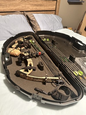 PSE Stinger RTS RH Bow with Case and Extras Excellent! (See Details)