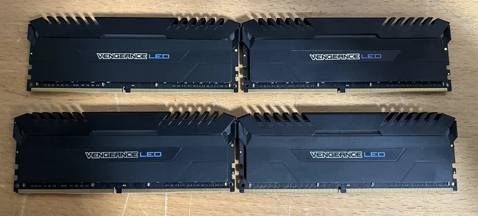 Lot 4 Corsair Vengeance LEO CMU64GX4M4C3000C15B 16GB DDR4 3000MHz 16x4= (64GB) - Image 3 of 4