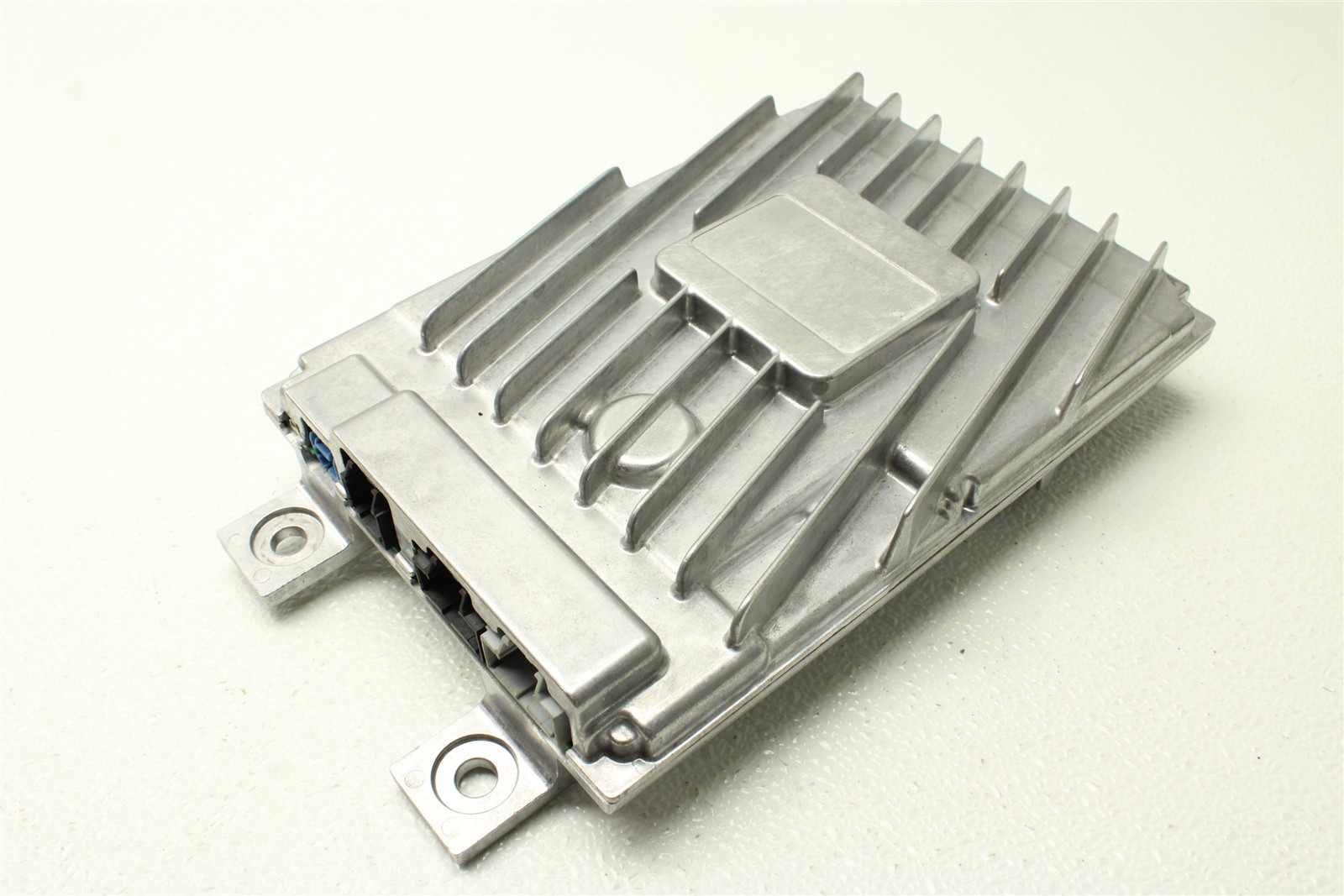 McLaren Artura 2025 Amplifier P/N 16MB731CP