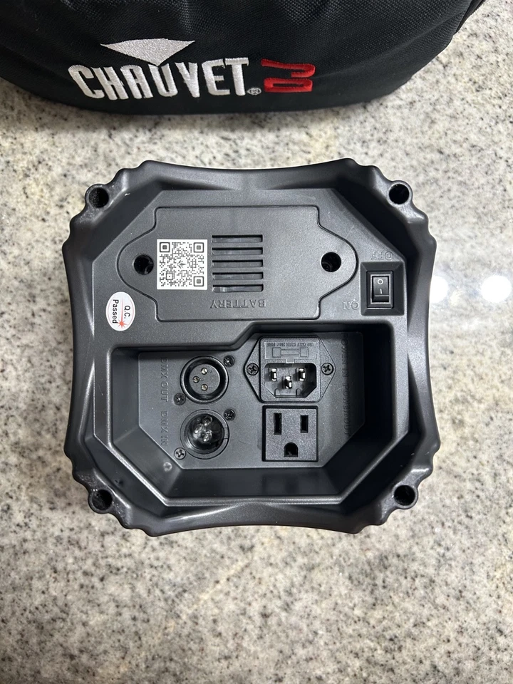 4 Chauvet DJ EZlink Par Q4 BT RGBA Wireless Par with Bluetooth & Case - Image 2 of 4