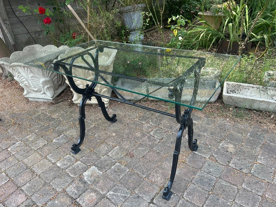 Table bistrot piètement fonte 1950 plateau verre - Photo 4/4