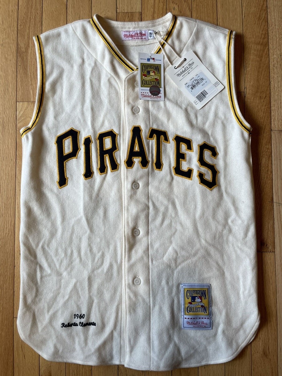 Roberto Clemente Pittsburgh Pirates Mitchell Ness Authentic