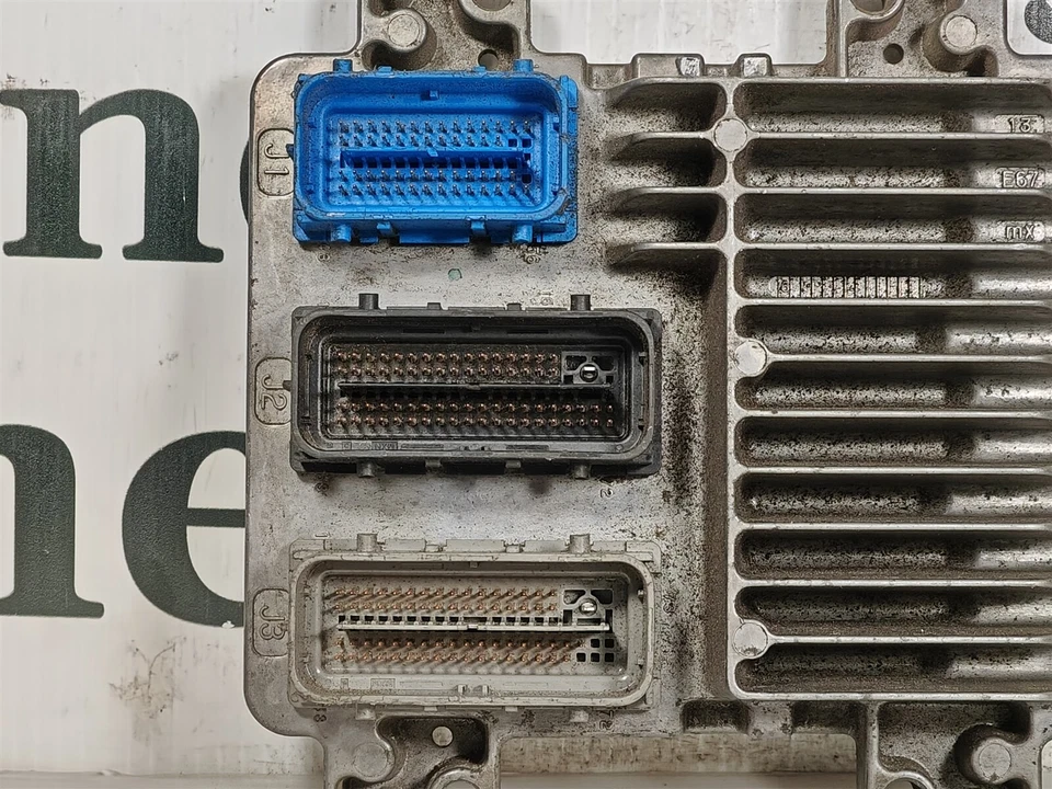 12605843 Saturn Aura 2007-2009 Unidad de control del motor Módulo ECU 16D1 155 B16 Foto 2 de 4