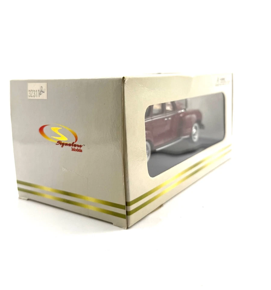 Signature Models 1:32 1941 Plymouth Die Cast In Original Box🌟 - Image 3 of 4