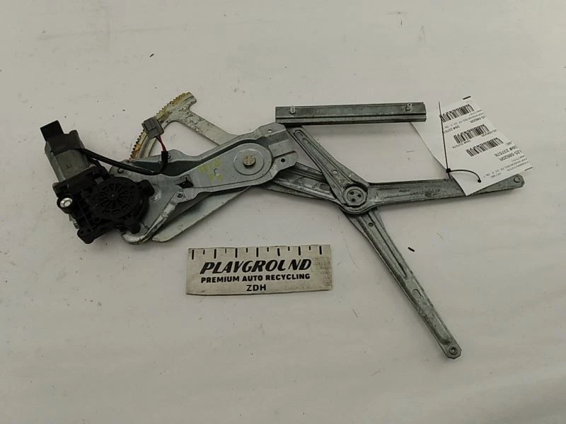 VOLVO 960 SEDAN Passenger Right Front Window Regulator Fits 1995 1996 1997 - Image 2 of 4