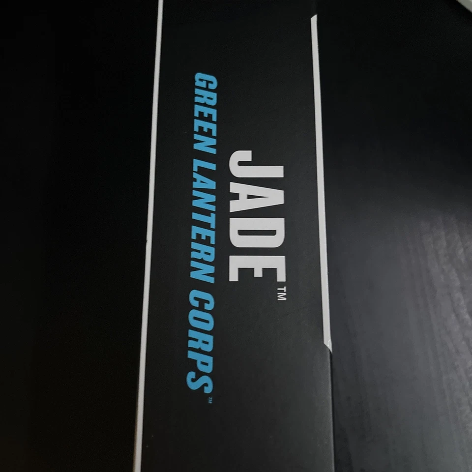 7-дюймовая фигурка DC Multiverse JADE Green Lantern Corp Red McFarlane Platinum Chase НОВАЯ - Изображение 4 из 4