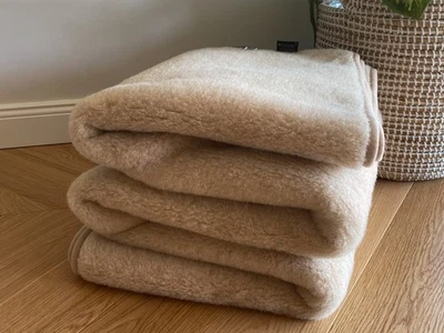 Luxus Wolldecke Kamelhaar Naturhaardecke Wohndecke Kuscheldecke Naturprodukt - Bild 1 von 4