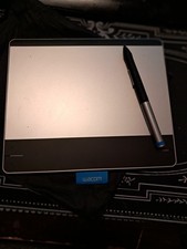 Wacom Intuos Pen Tablet Ctl-480, inklusive Pen und Schutzhülle, kaum genutzt