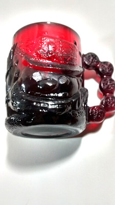 Vintage Ruby Red Frosty the Snowman Glass Mug - Luminarc Arcoroc France
