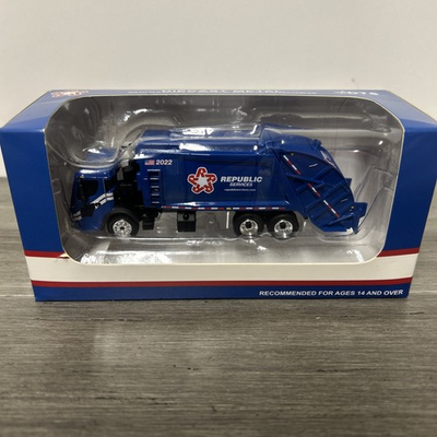 #ad First Gear Republic Services 1 87 Scale Rear Load Garbage Truck $149.99