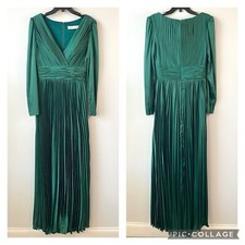 Mac Duggal 26542 Pleated Satin Long Sleeve V-Neck Gown Emerald Green 4