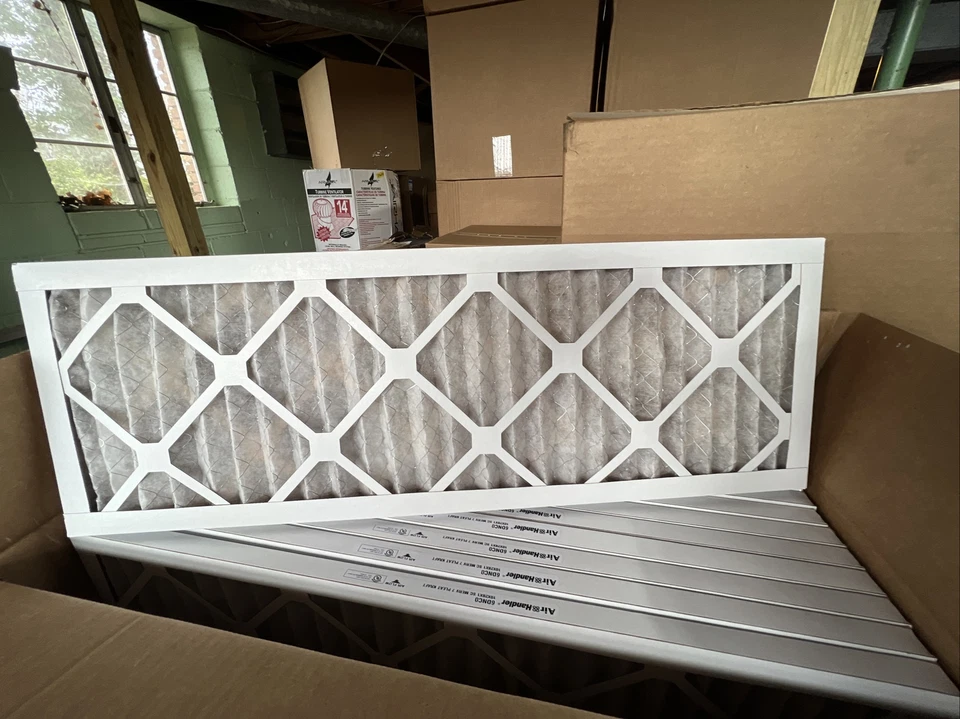 Плиссированный воздушный фильтр AIR HANDLER 6DNC0, 10x28x1, MERV 7 PK 12 - Изображение 2 из 3