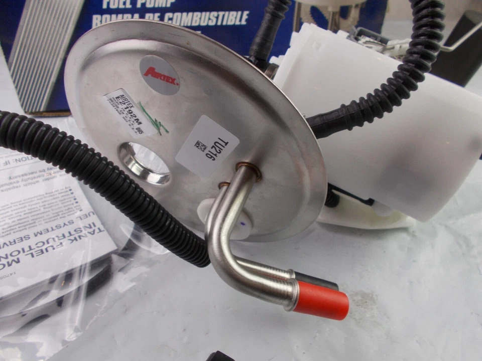 Conjunto de módulo de bomba de combustible - GAS, DOHC CARQUEST M2510444 se adapta; Ford Taurus 1998 Foto 2 de 4