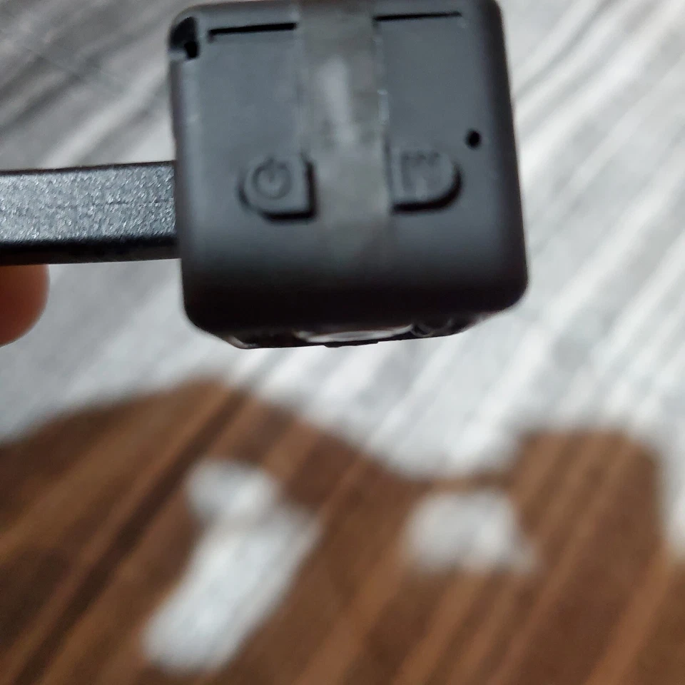 Discreet Camera - Image 2 of 4