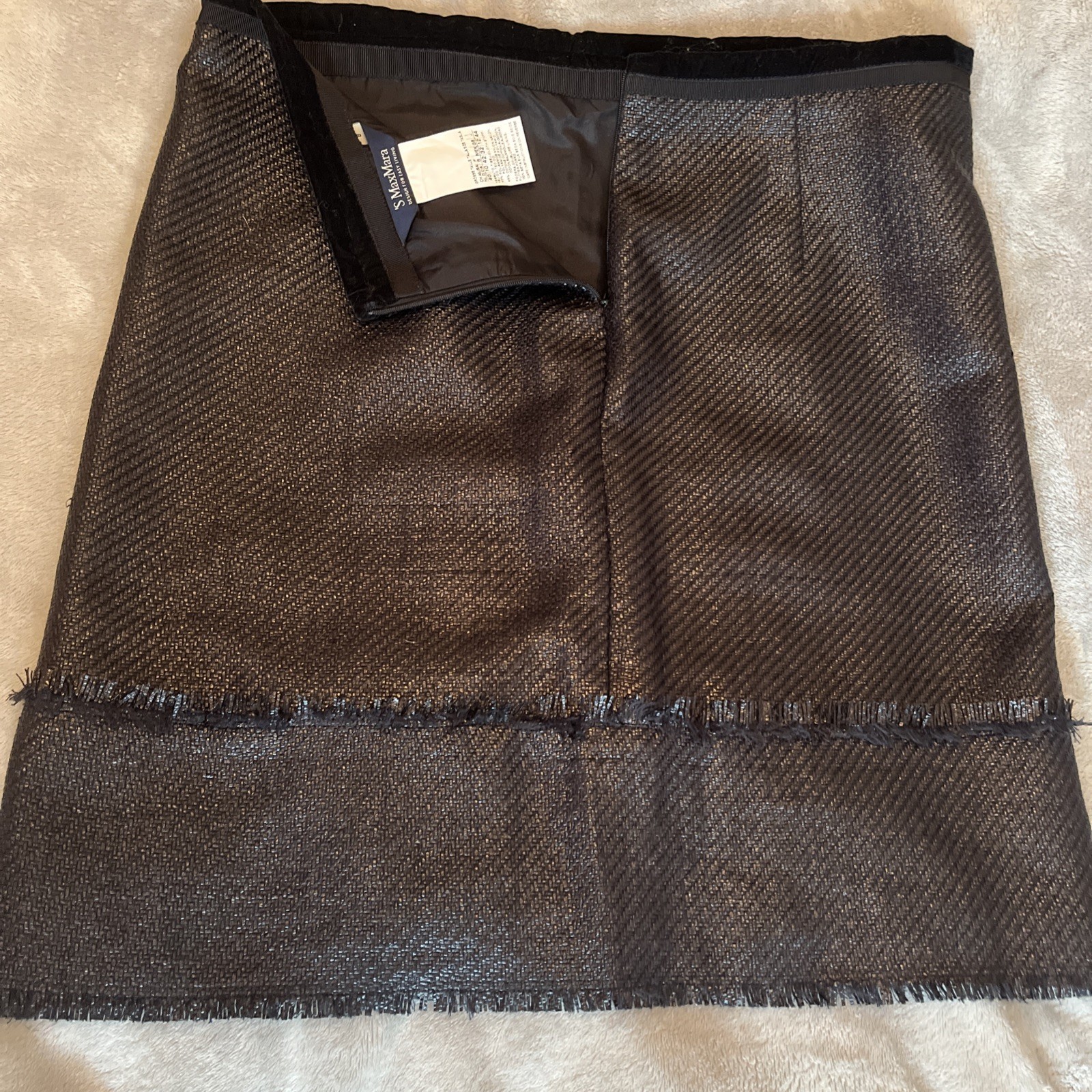 S Max Mara Black Skirt. Size 12. Great Capsule Piece image 6
