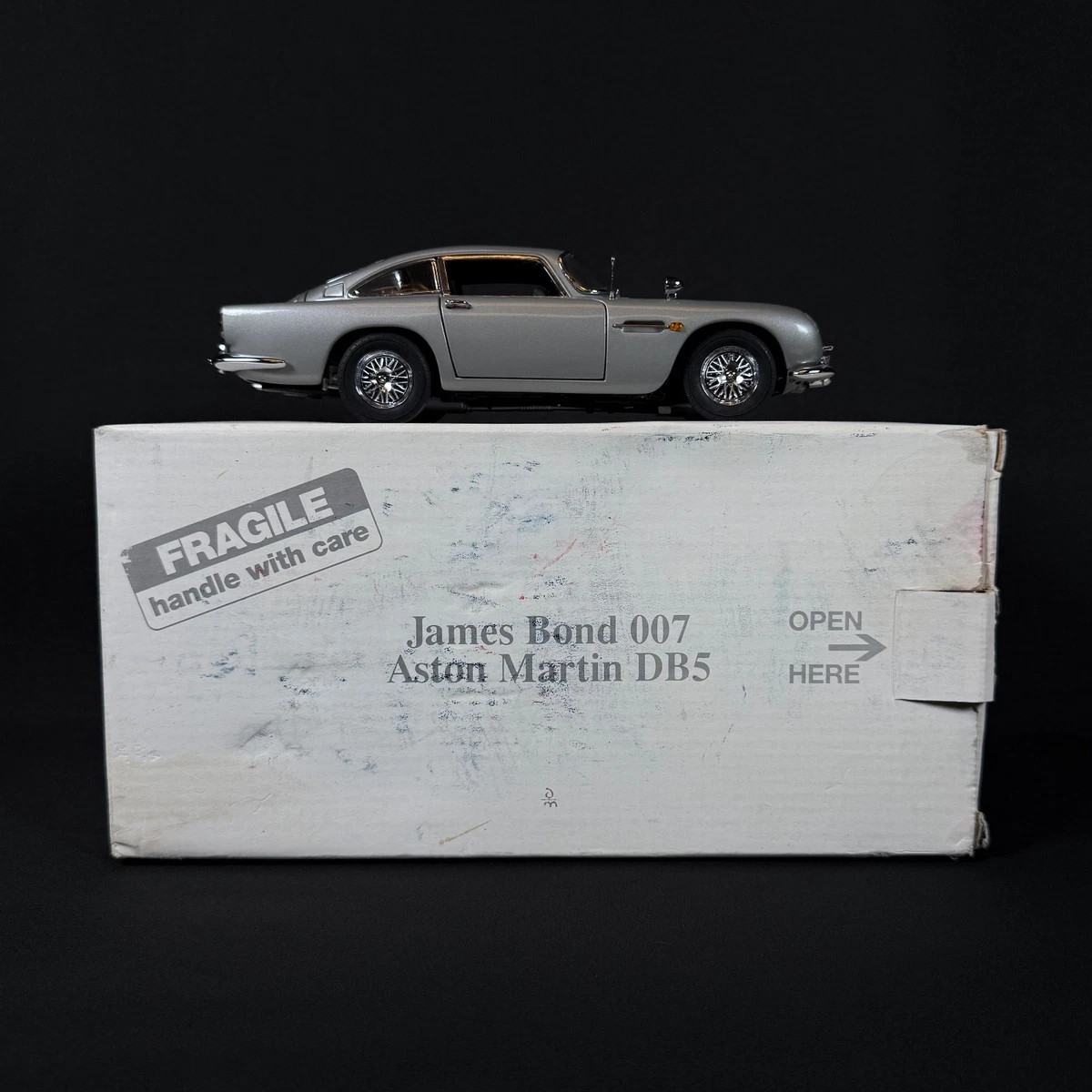 ダンバリーミント 1/24 アストンマーチンDB5 007 ボンドカー James Bond Aston Martin Danbury Mint Diecast & Toy Vehicles for