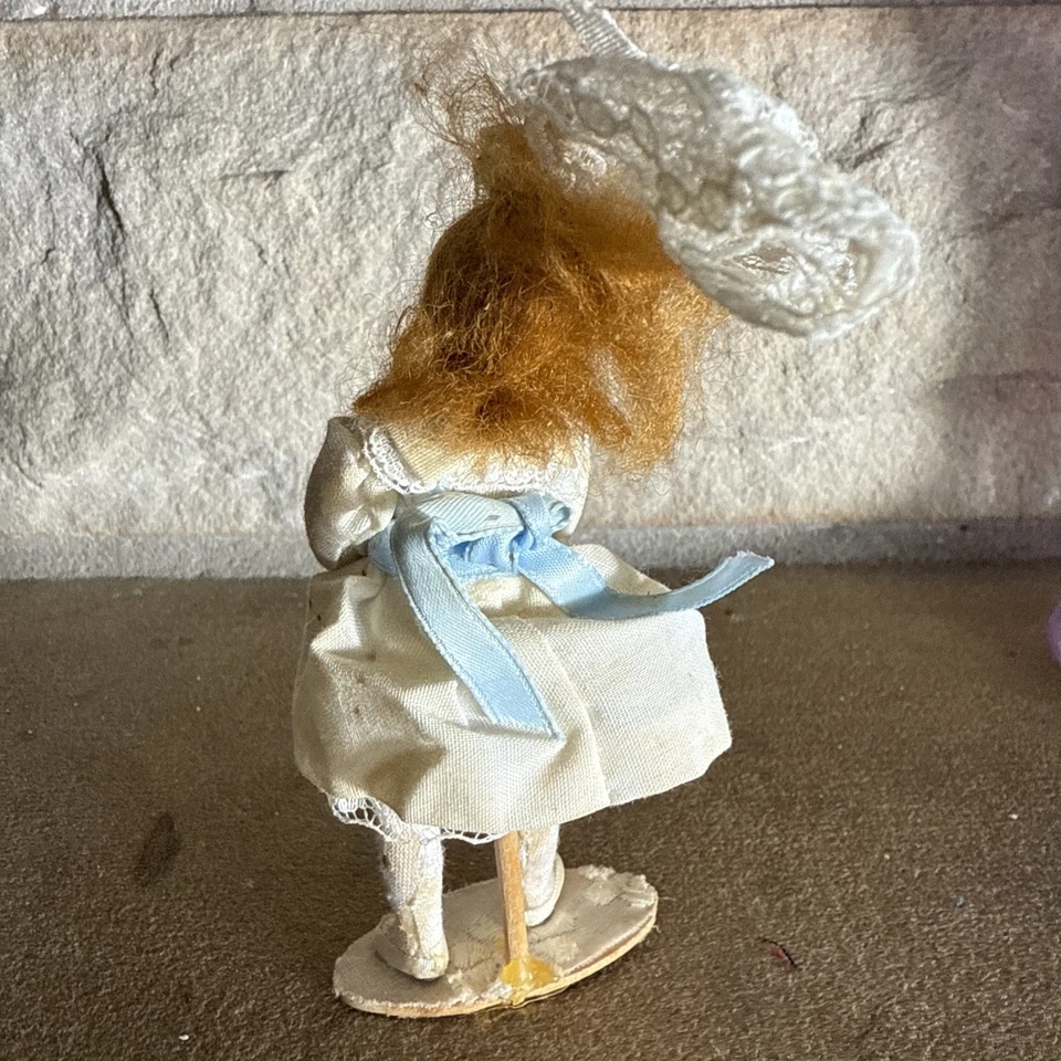 复古 Liz Staryk 瓷女孩娃娃娃娃娃娃娃娃娃娃 1:12 FLAWED — 第 4/4 张图片