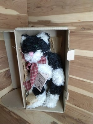 Vintage Boyds Bear Spiro T. Cattington Cat Collectible  Plus Stufferd Plaid Paws