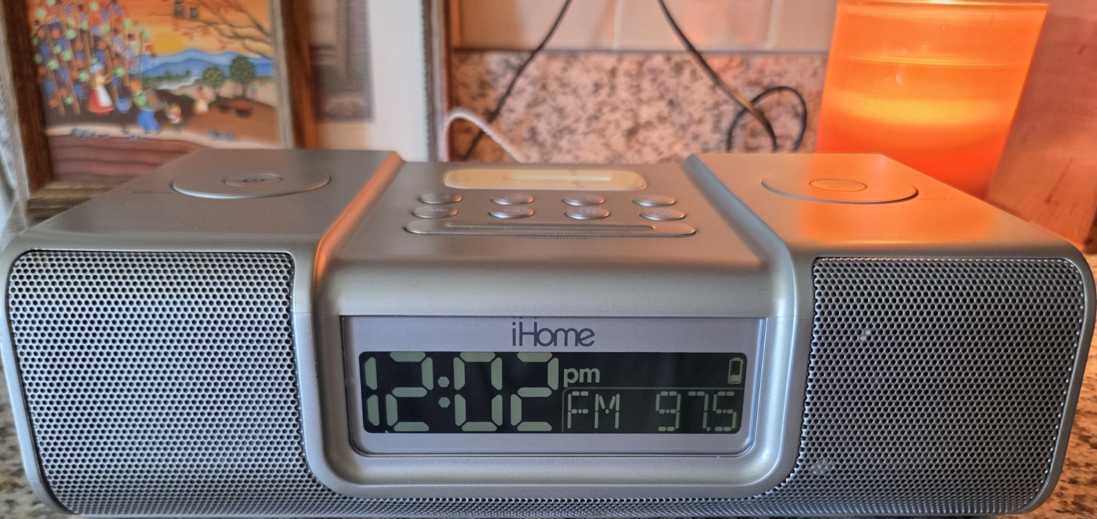 i Home Digital AM/FM Clock Radio w/ Snooze Alarm, Silver Rectangular photo i Home Digital AM/FM Clock Radio w/ Snooze Alarm, Silver Rectangular featured image