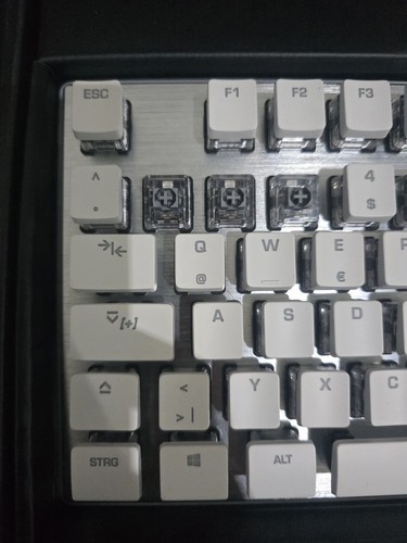Roccat Vulcan TKL Pro Weiß Gaming Tastatur Akko Silver Switches - Bild 2 von 3