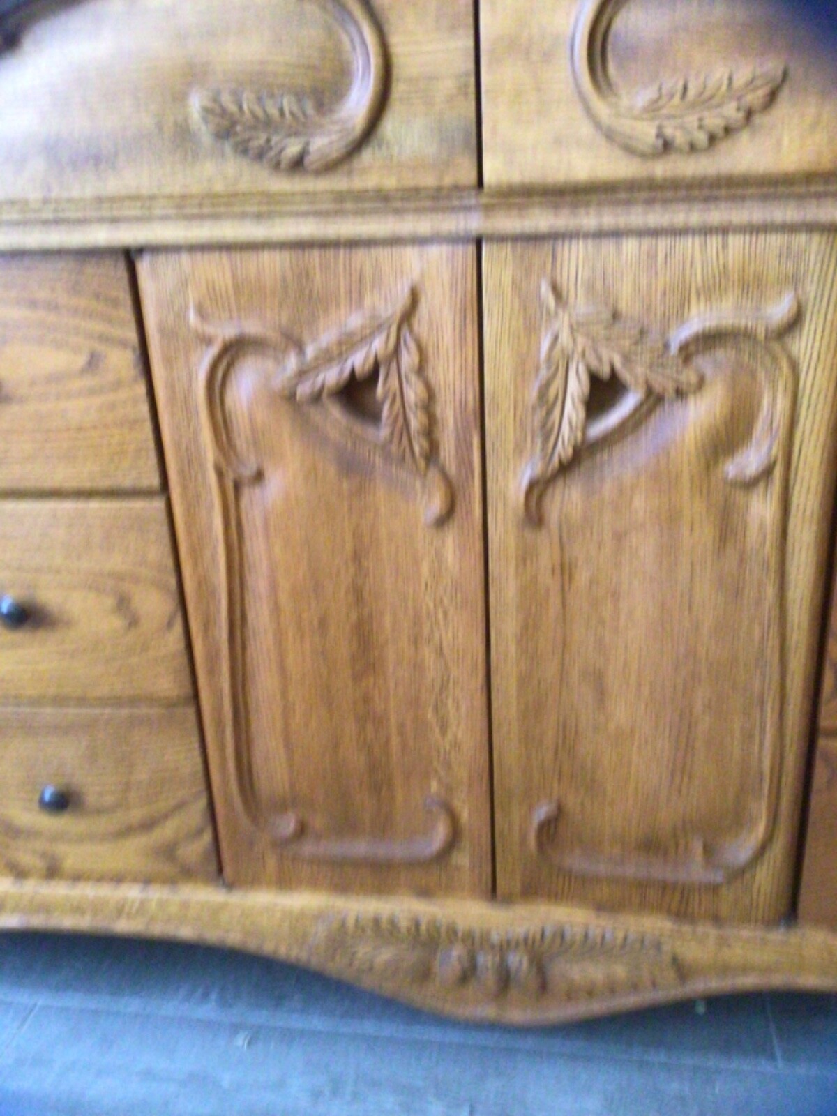 OAKWOOD INTERIORS 10 DRAWER DRESSER WITH BEVELED GLASS MIRROR