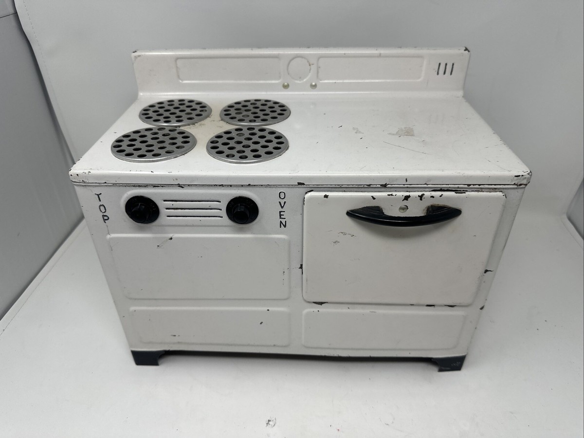 LITTLE CHEF Toy Electric Stove Vintage 1945 | eBay