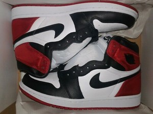 jordan 1 high og satin black toe