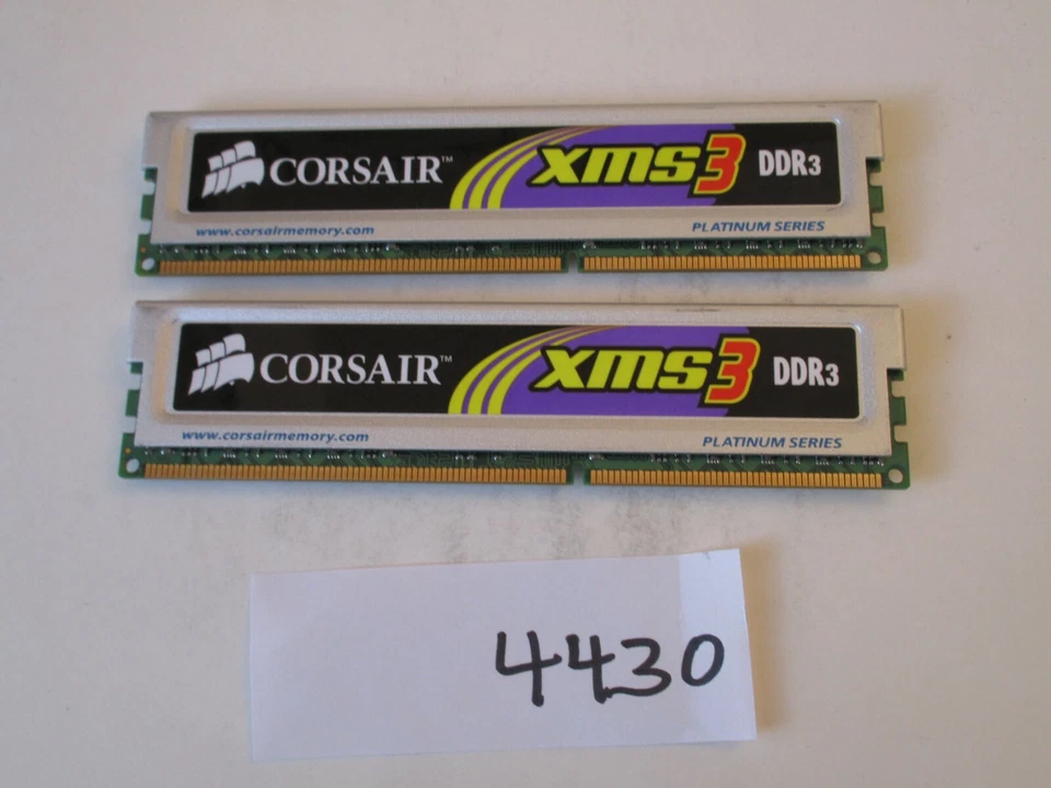 Corsair HX3X12G1333C9 2x2Gb=4Gb PC3-10600 1333Mhz DDR3 Desktop Memory RAM (4430) - Image 2 of 2