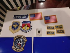 LOCKHEED C-141 STARLIFTER 5000 HOUR CLUB SERVICE PIN Rare Gold USAF 1980s