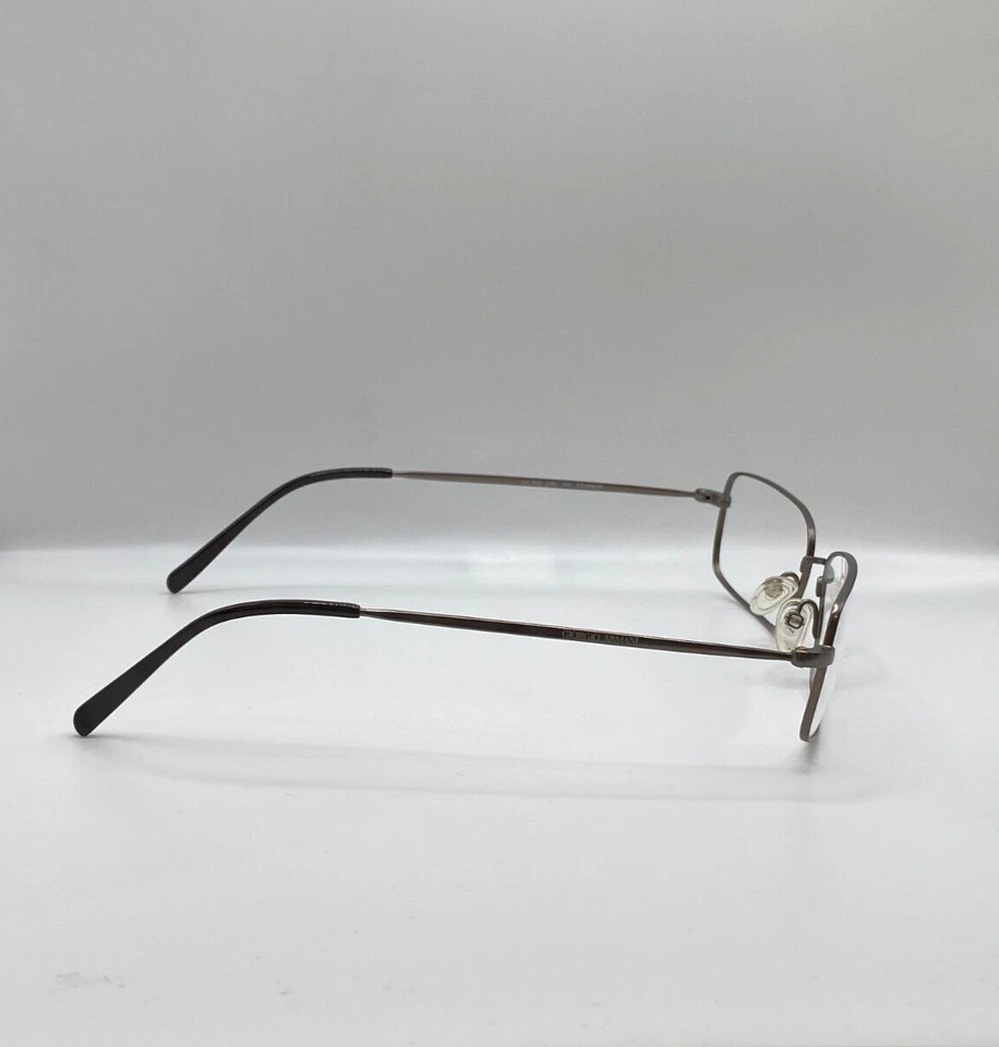 ÓCULOS GIORGIO ARMANI GA809 CRL GUNMETAL ARMAÇÃO RETANGULAR DE METAL 54-18-145 - Imagem 3 de 4