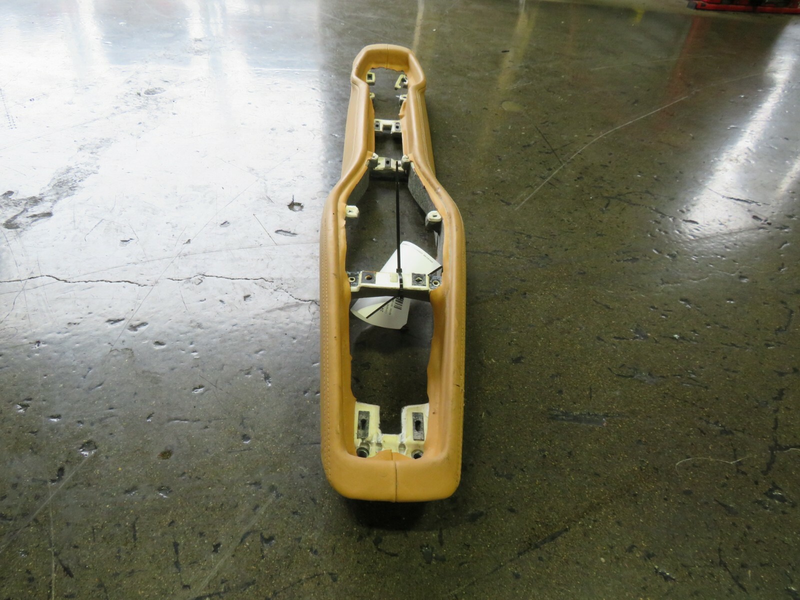 Ferrari 458 Italia, Spider, Front Console, Tan, Leather, Used, Dmg, P/N 812867