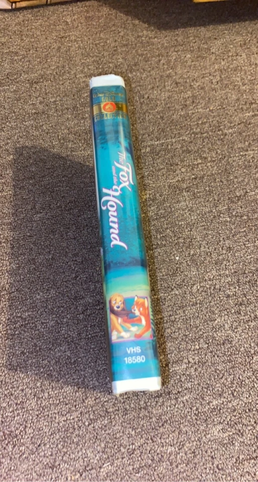 Walt Disney's Gold Classic Collection-The Fox and The Hound VHS - Image 3 of 4