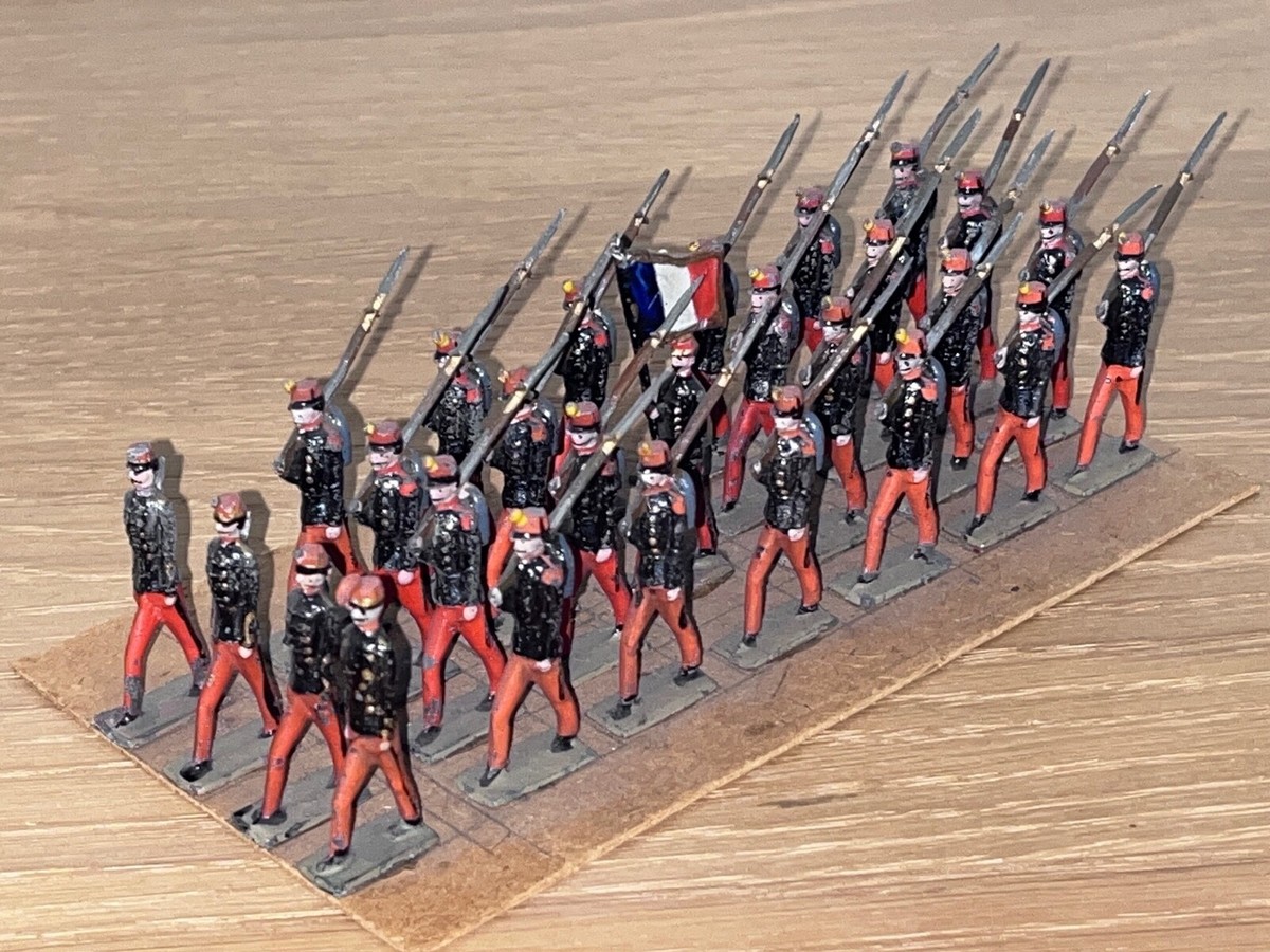 Lot de 27 soldats de plomb - CBG - Infanterie de ligne - Grande G