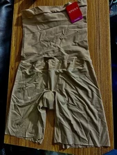 NWT Spanx  High Waisted Mid Thigh Short Size  XL SS5715 MSRP $68