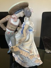 Lladró "Mexican Dancers" porcelain figurine (No. 5415) known as Jarabe Tapatío.