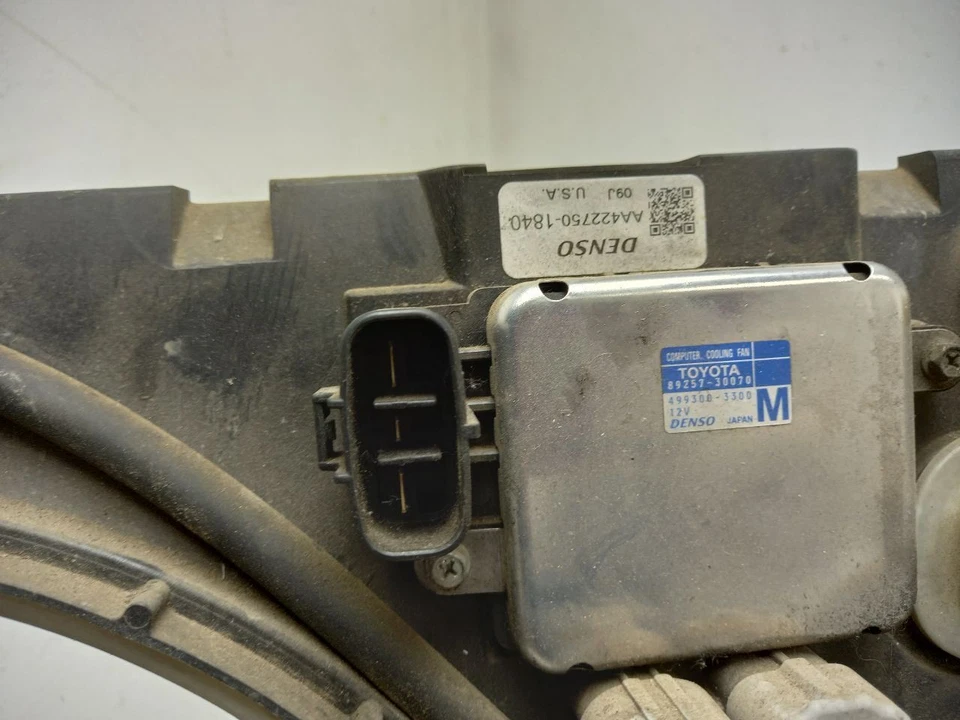 07 08 09 LEXUS RX350 3.5L RADIATOR FAN MOTOR ASSEMBLY - Image 4 of 4