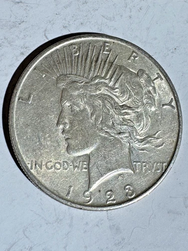 1923-D Peace Dollar $1 in Extra Fine Condition