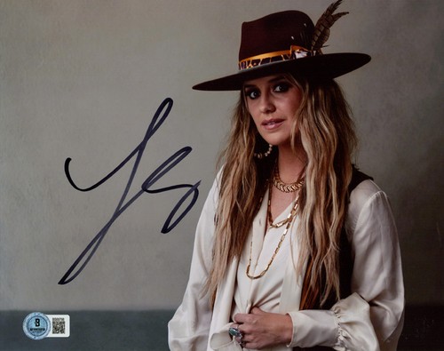 FOTO 8x10 firmada autografiada por LAINEY WILSON MÚSICA COUNTRY SUPERESTRELLA BECKETT BAS - Imagen 1 de 2