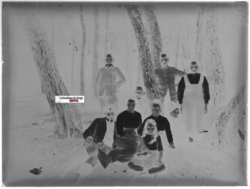 Famille, forêt, Plaque verre photo ancienne, négatif noir & blanc 9x12 cm - Photo 2 sur 2