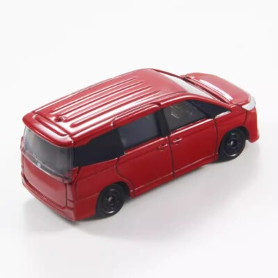 Takara Tomy Tomica 50 Toyota Noah MPV Red Diecast Model Toy Car