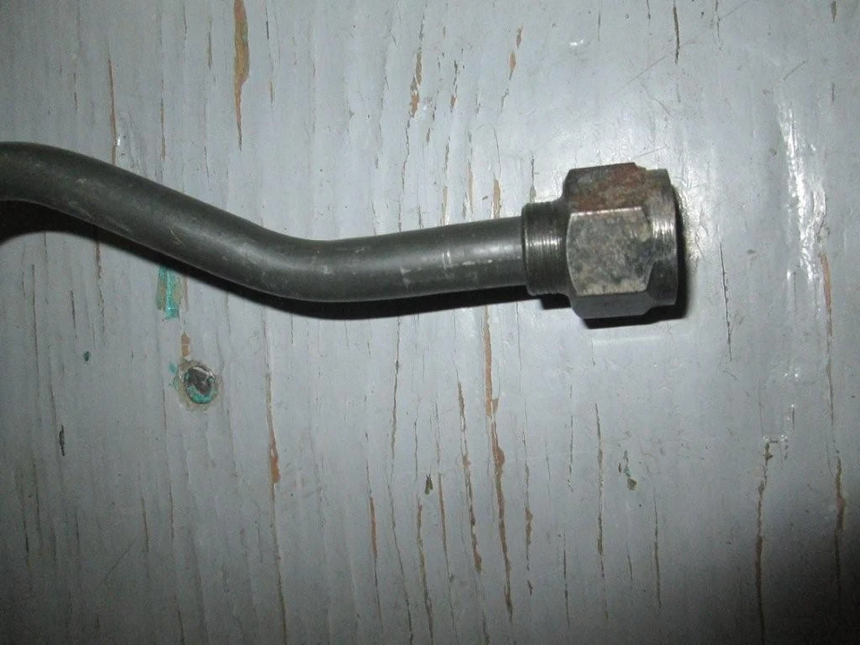 Tubería de aceite Honda XL600R Foto 4 de 4