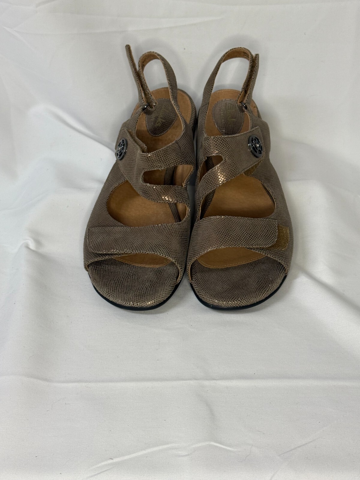 clarks bendables sandals size 11  Women's brown Adjustable light weight