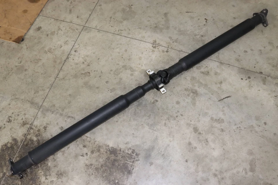 BMW 750LI 2011-2015 4,4 L - eje de transmisión trasero / eje de hélice 7631346 Foto 4 de 4